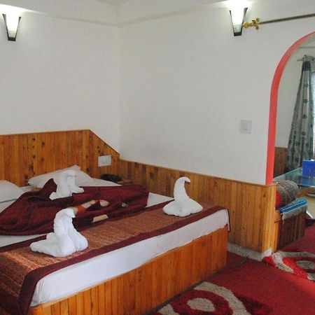 Hotel Seagull Manāli Extérieur photo